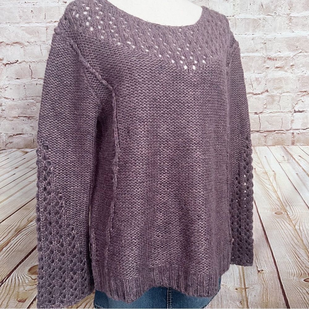 Silver Jeans chunky knit crochet sweater